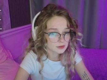 vialeta-baby bongacams stream image