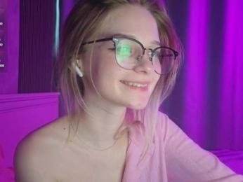 vialeta-baby bongacams stream image