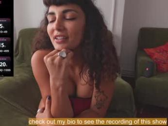 venus_in_jeans chaturbate stream image