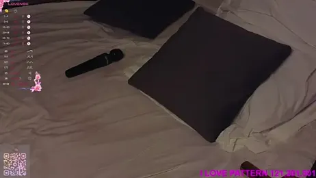 Hollara_Bangg stripchat stream image, 09.10.2025 04:20