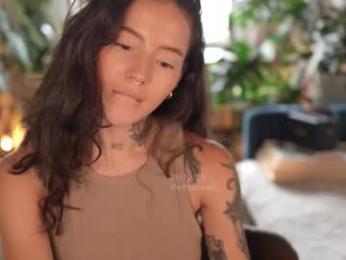 effylowell_ chaturbate stream image, 29.10.2025 16:50