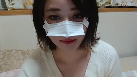 liliyRiSAcha-n stripchat stream image