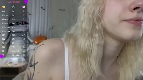 EdlaHewell stripchat stream image, 06.11.2025 11:10