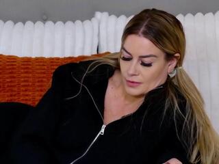 Kay Devon flirt4free stream image, 14.11.2025 00:30