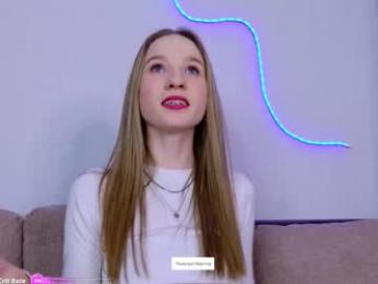 b4by_emilia chaturbate stream image, 19.11.2025 13:40