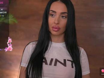 KairaAndrews bongacams stream image