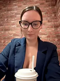 The_Snowwhitee stripchat stream image, 01.12.2025 21:00