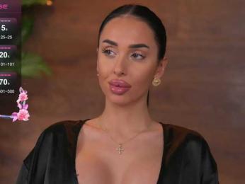 KairaAndrews bongacams stream image