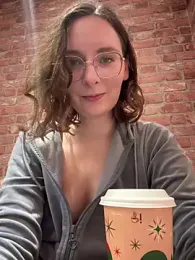 The_Snowwhitee stripchat stream image, 10.12.2025 19:00