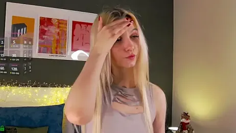 SaraHearts stripchat stream image