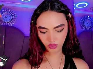 cute-enderlyn21 camsoda stream image