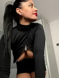 _adelle stripchat stream image