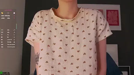 SaraHearts stripchat stream image