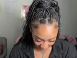 iambaldheadbrittany camsoda stream image