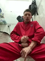 santiObrero stripchat stream image, 17.02.2026 19:00