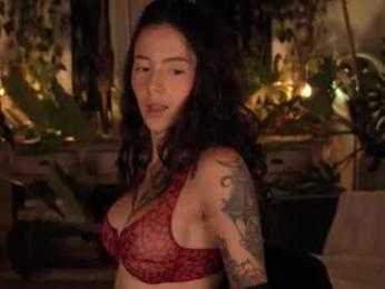 effylowell_ chaturbate stream image, 18.02.2026 01:30