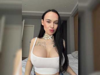 bmw_m8 bongacams stream image