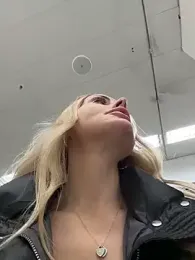 EmaSalis stripchat stream image