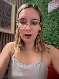 The_Snowwhitee stripchat stream image, 06.03.2025 19:10