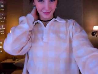 lexi-split camsoda stream image