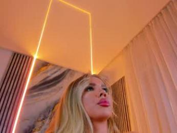 zinasquirts chaturbate stream image