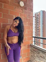 emma_andrew1 stripchat stream image