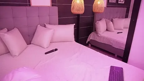 BellaLatinaTS stripchat stream image