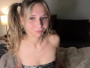 anyaa777 chaturbate stream image, 27.03.2026 23:40
