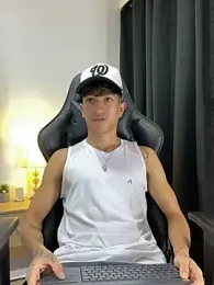 _CamiloBass stripchat stream image