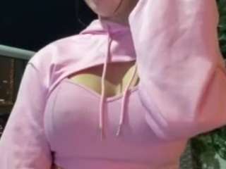 sarahpeterson camsoda stream image