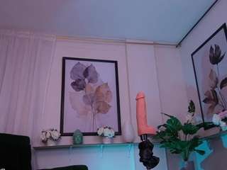 zoe-cruz21 camsoda stream image, 07.04.2026 12:20