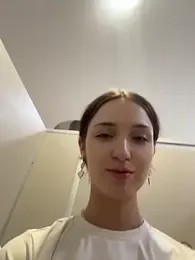 DollyTall stripchat stream image