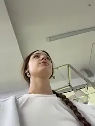 DollyTall stripchat stream image