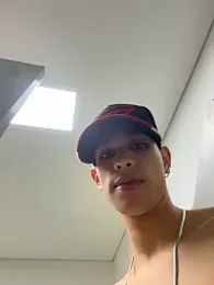 HarryGaze stripchat stream image, 17.04.2026 13:10