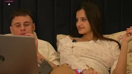 areuinme stripchat stream image