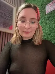 The_Snowwhitee stripchat stream image, 09.03.2025 09:10