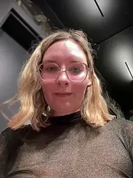 The_Snowwhitee stripchat stream image, 09.03.2025 18:20