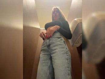 ALVUWKA bongacams stream image