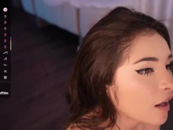 lau__1 chaturbate stream image, 27.03.2025 20:00