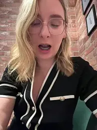 The_Snowwhitee stripchat stream image, 10.04.2025 18:30