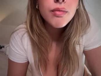 sieena chaturbate stream image, 18.04.2025 22:20