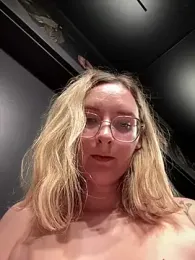 The_Snowwhitee stripchat stream image, 29.04.2025 19:00