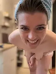 LadyLena1 stripchat stream image, 29.04.2025 22:10