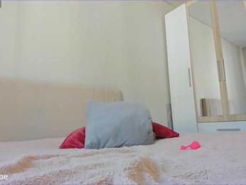 sweetyvikki bongacams stream image