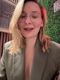 The_Snowwhitee stripchat stream image, 06.05.2025 19:10