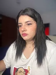horny_roomiess stripchat stream image, 15.05.2025 14:40